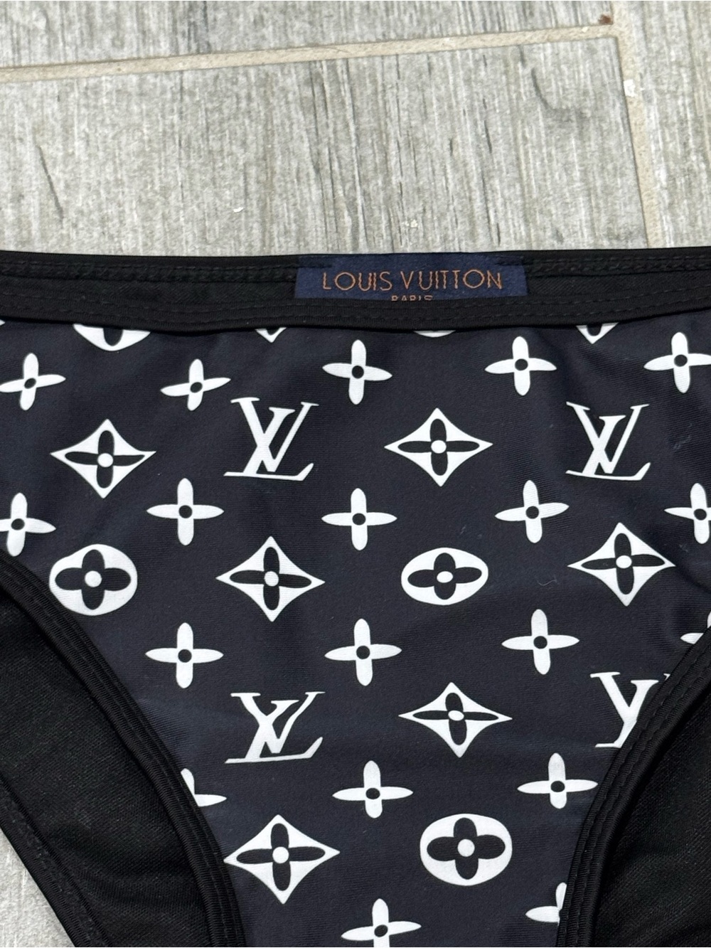 LOUIS VUITTON Women’s Graphic Monogram Low Rise Classy Swim Bikini Bottoms 46/XL - Picture 3 of 7